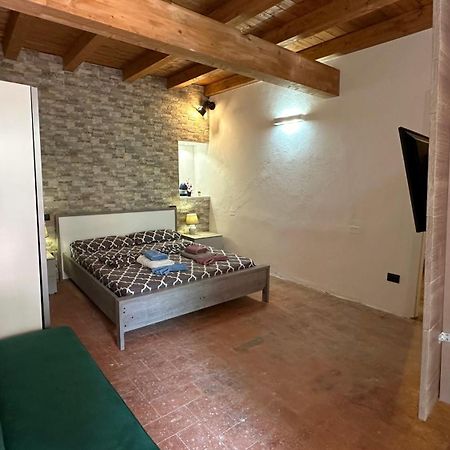Appartamenti In Centro Storico A 15 Min Dal Lago D'Iseo - Free Wi-Fi - Ac Pallazzolo sullʼOglio 외부 사진